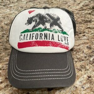 Billabong California Love destination trucker hat